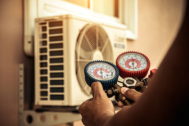 Professional Ductwork Repair technician working in Cairo, OH